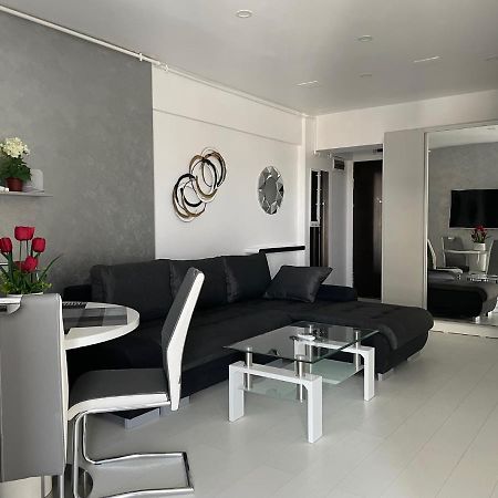 Luxury Westpark 2-Room Apartment Lakeview W5 부쿠레슈티 외부 사진