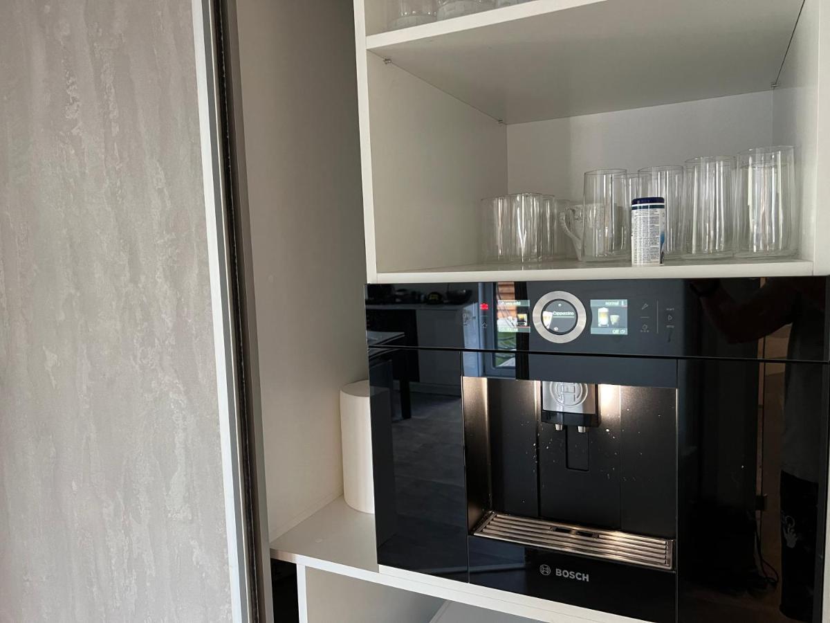 Luxury Westpark 2-Room Apartment Lakeview W5 부쿠레슈티 외부 사진