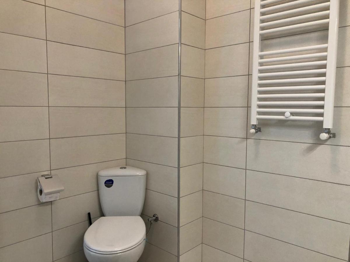Luxury Westpark 2-Room Apartment Lakeview W5 부쿠레슈티 외부 사진