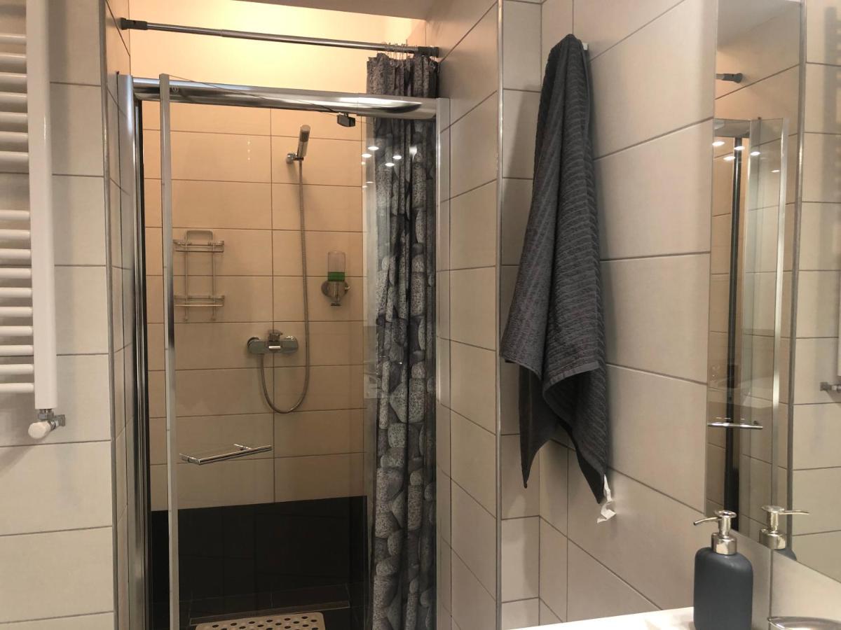Luxury Westpark 2-Room Apartment Lakeview W5 부쿠레슈티 외부 사진